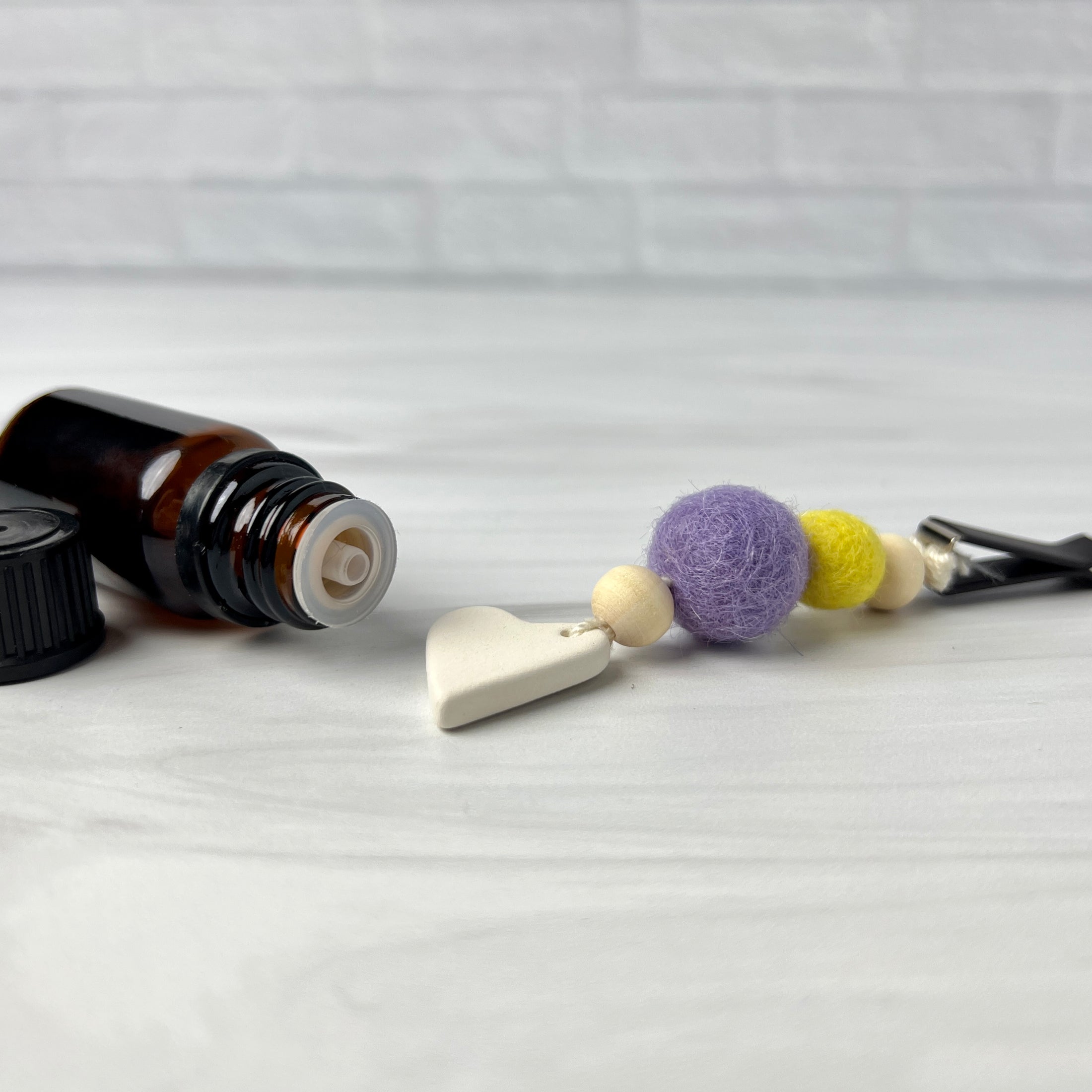 Natural Car Diffuser Vent Clip – BloomingLightVT